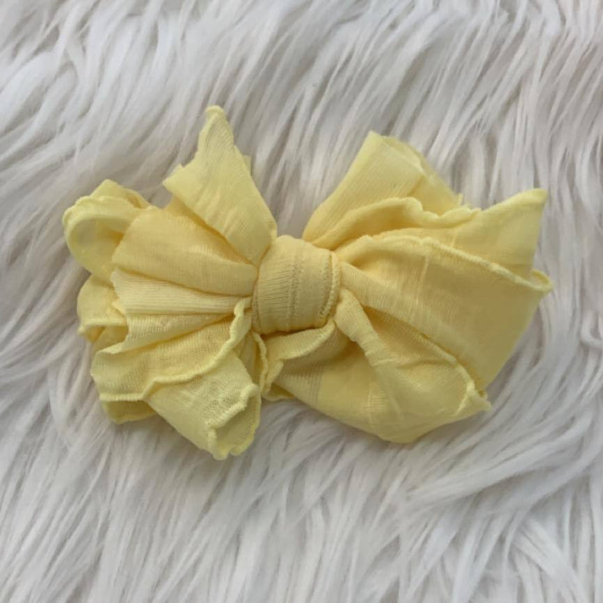 Messy Clip Buttercup