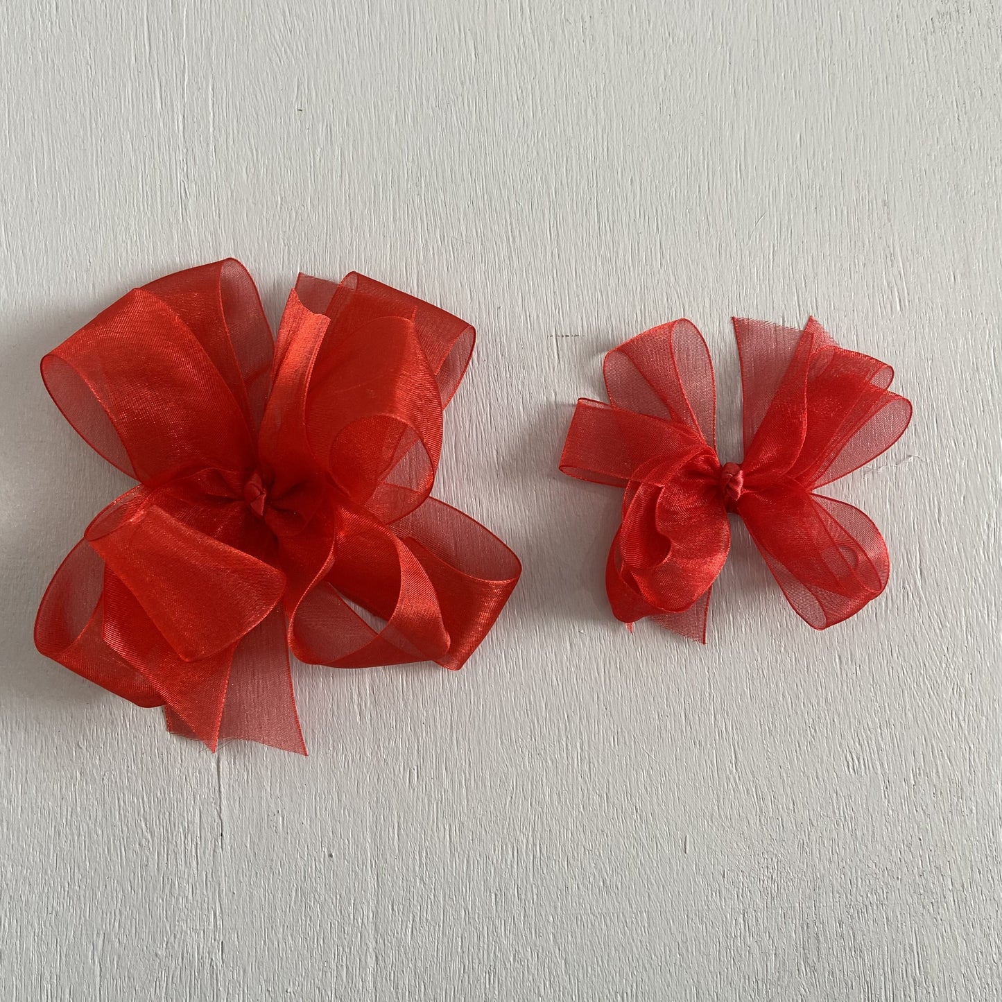 Sheer Bow, Small, Red