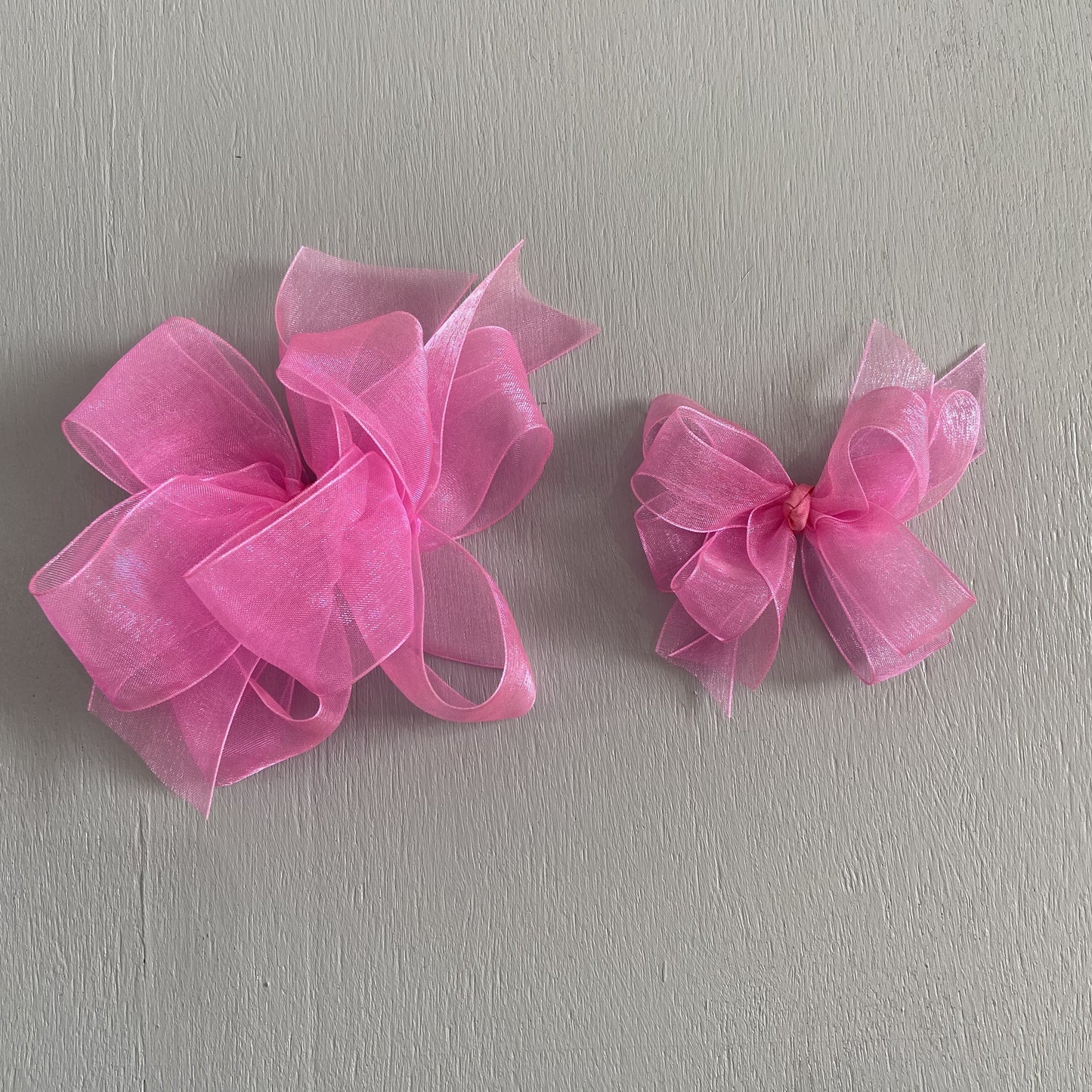 Sheer Bow, Small, Hot Pink