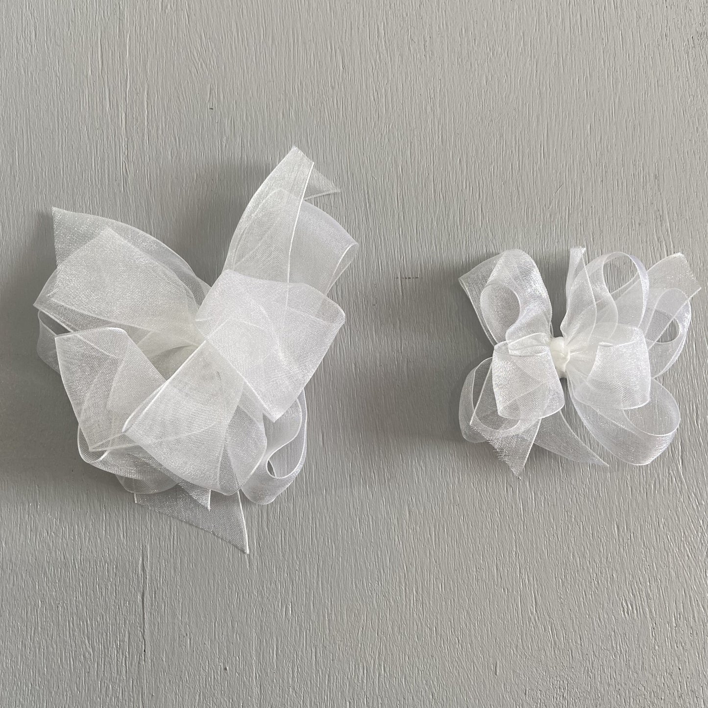 Sheer bow, Small , White